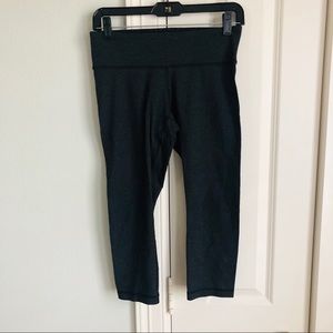 Lululemon Grey crop yoga pants